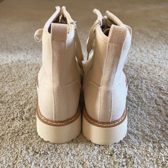 Madden Girl Combat Boots Womens Size 10 Kurrt White Beige Canvas Zip new - Picture 4 of 9